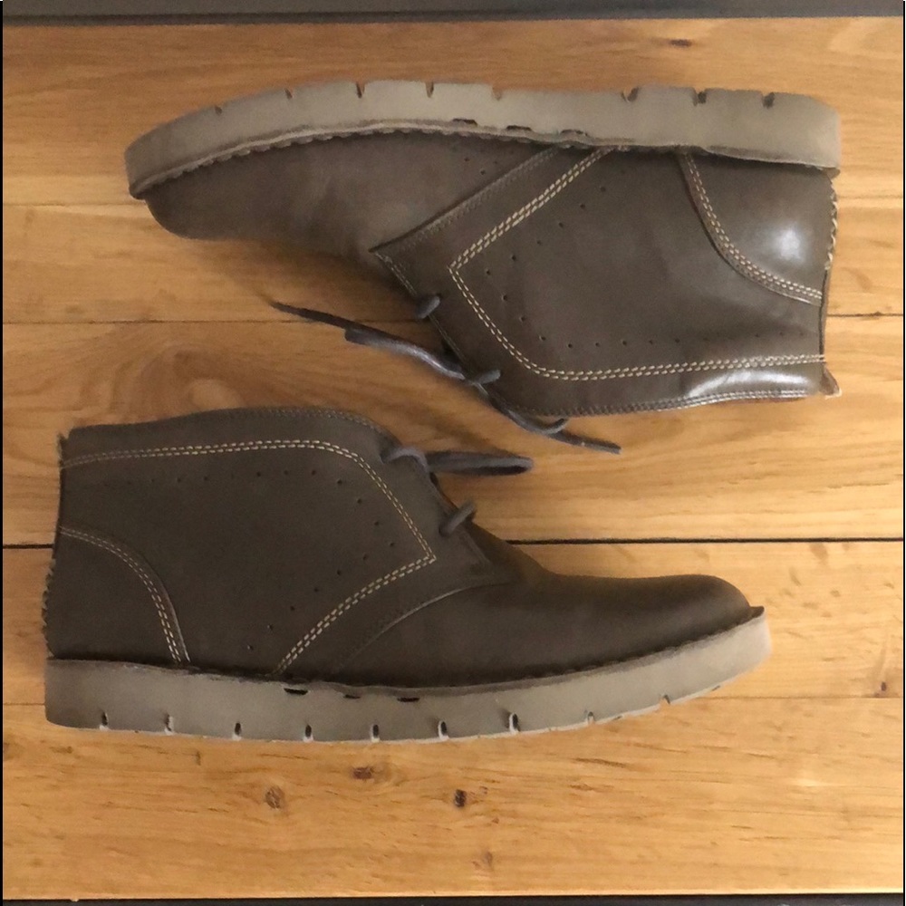 Clarks Astin Ankle Boot